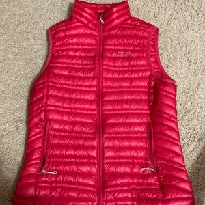 Pink/red Patagonia puffer vest